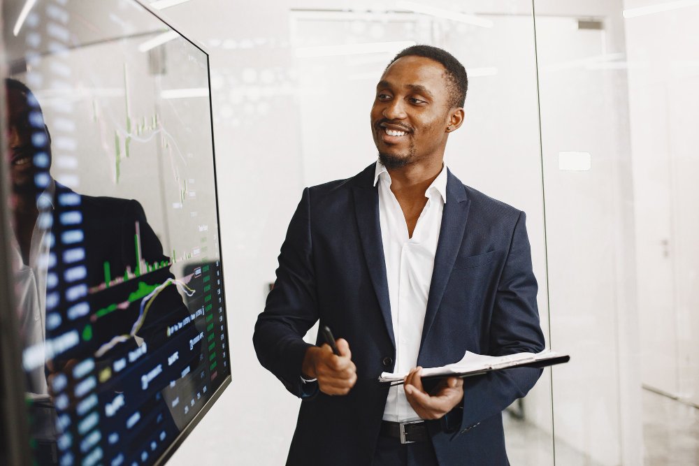 This guide explains how to prepare your business, create a strong pitch and improve your chances of attracting investors or venture capital in Nigeria.