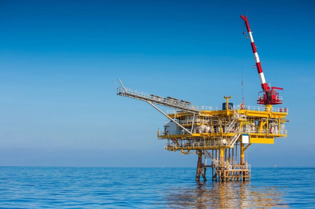 In this ultimate guide, you will learn how to start a business in the oil and gas sector in Nigeria from scratch.